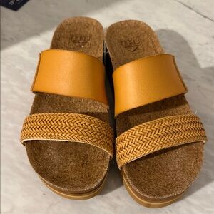 Reef Women's Sandals - Tan and Brown